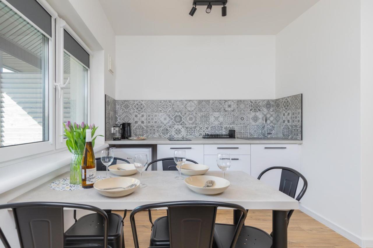 Seaside Escape Pet Friendly Apartments Mielenko By Noclegi Renters 외부 사진
